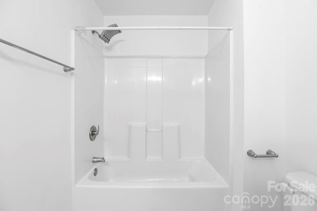 140 Thea Lane, Fletcher, NC 28732