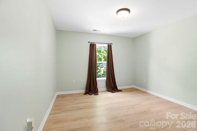 140 Thea Lane, Fletcher, NC 28732
