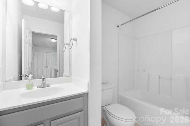 140 Thea Lane, Fletcher, NC 28732