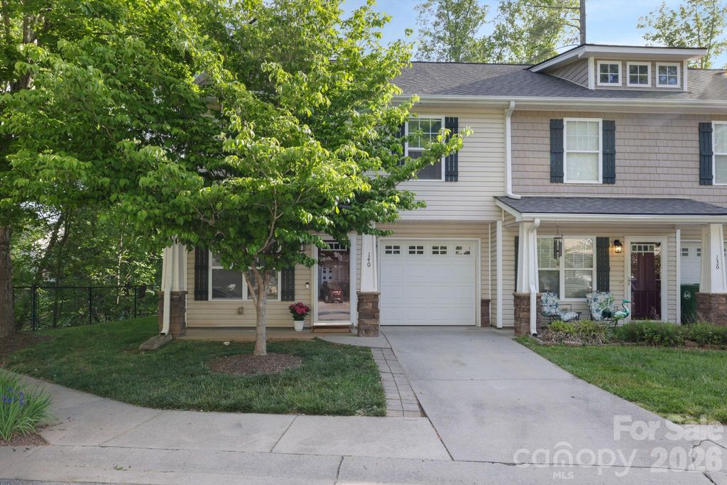 140 Thea Lane, Fletcher, NC 28732