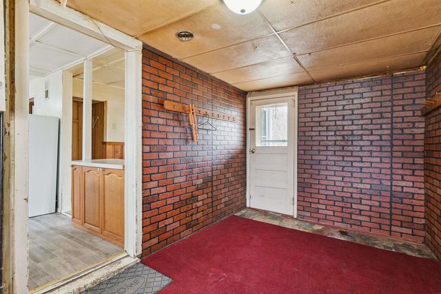 912 Jones Road, Evansdale, IA 50707