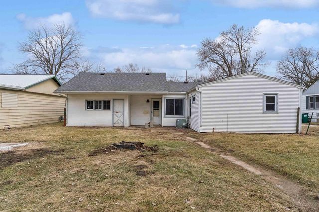 912 Jones Road, Evansdale, IA 50707