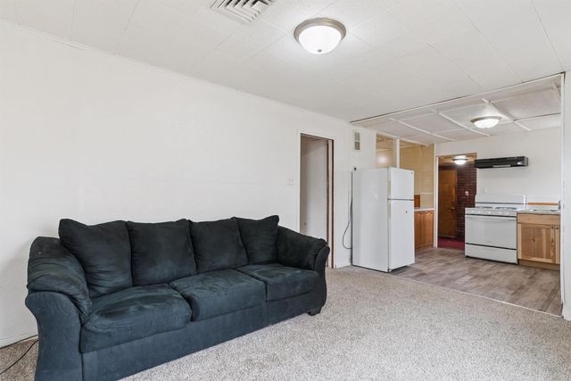 912 Jones Road, Evansdale, IA 50707