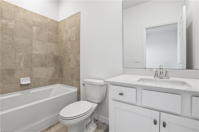 18696 Marlin Kite LN, North Fort Myers, FL 33917