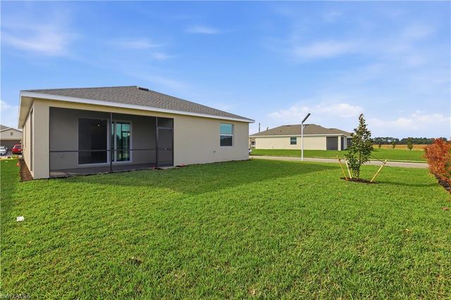 18696 Marlin Kite LN, North Fort Myers, FL 33917
