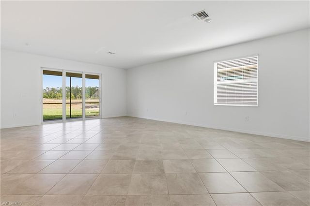 18696 Marlin Kite LN, North Fort Myers, FL 33917