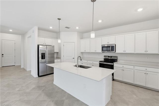 18696 Marlin Kite LN, North Fort Myers, FL 33917