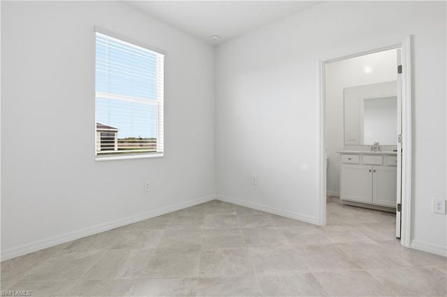 18696 Marlin Kite LN, North Fort Myers, FL 33917