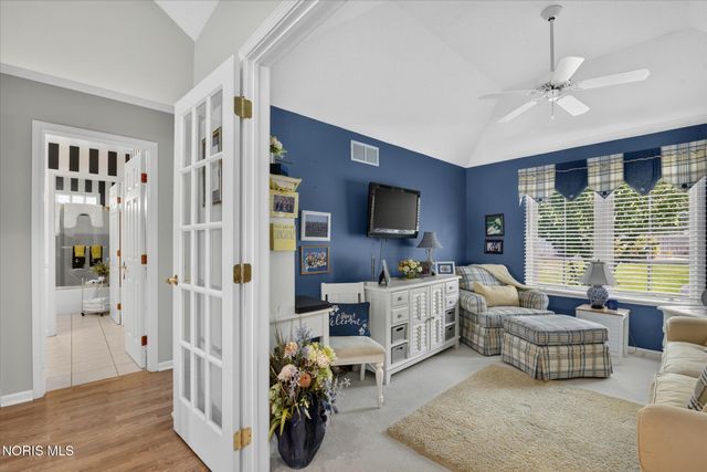 7913 N Shoreline Drive, Holland, OH 43528