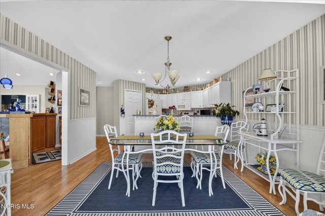 7913 N Shoreline Drive, Holland, OH 43528
