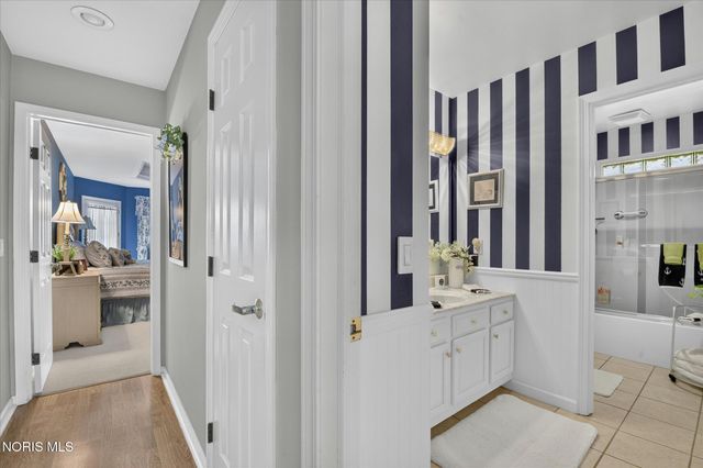 7913 N Shoreline Drive, Holland, OH 43528