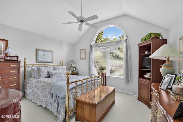 7913 N Shoreline Drive, Holland, OH 43528