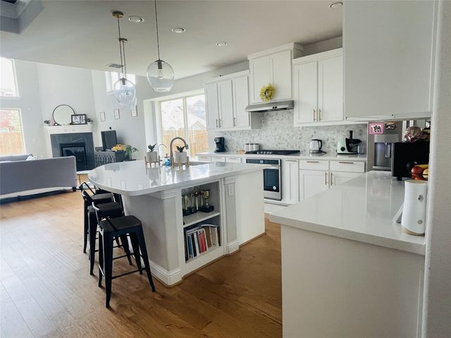 305 Cypress Hill Drive, Little Elm, TX 75068