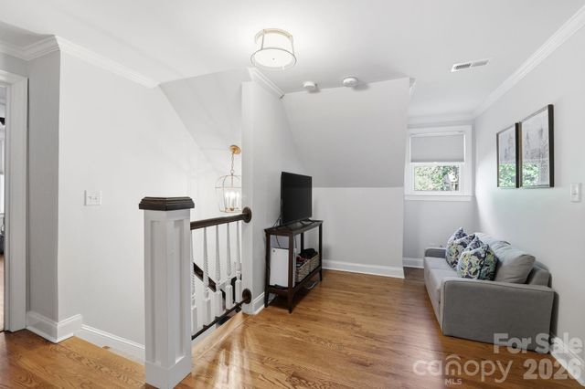 2927 Somerset Drive, Charlotte, NC 28209