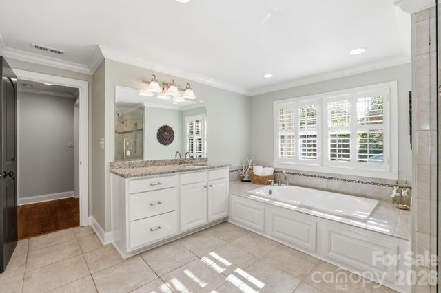 2927 Somerset Drive, Charlotte, NC 28209