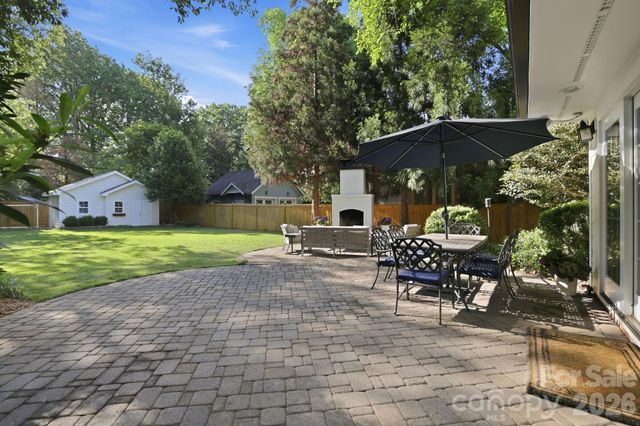 2927 Somerset Drive, Charlotte, NC 28209