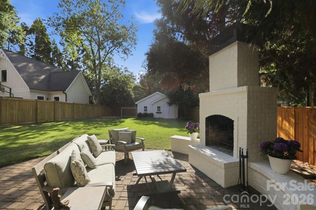 2927 Somerset Drive, Charlotte, NC 28209