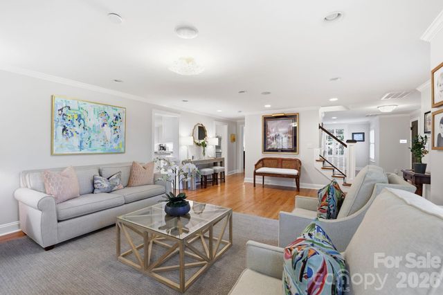 2927 Somerset Drive, Charlotte, NC 28209