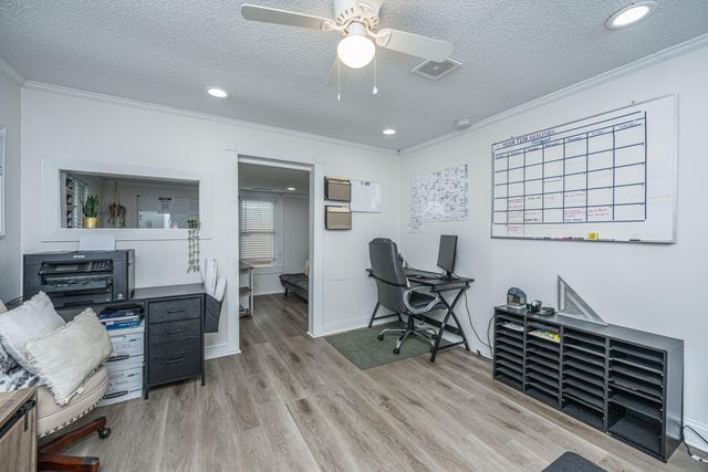 2136 Easy Street, North Charleston, SC 29406