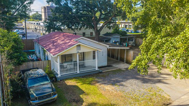 2136 Easy Street, North Charleston, SC 29406