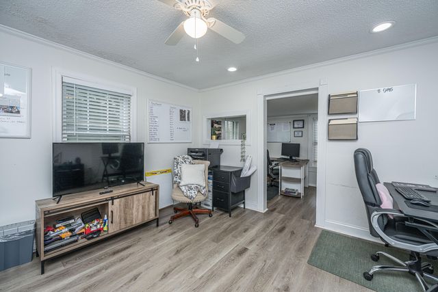 2136 Easy Street, North Charleston, SC 29406