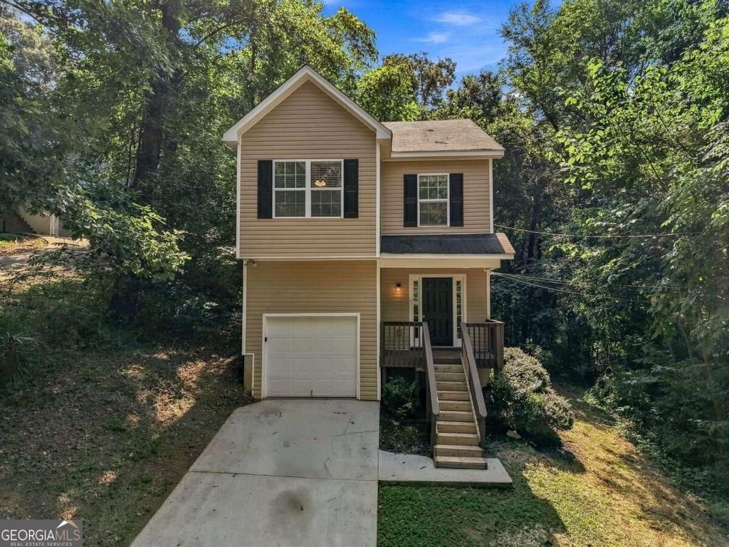 4421 Wallace Circle, Snellville, GA 30039