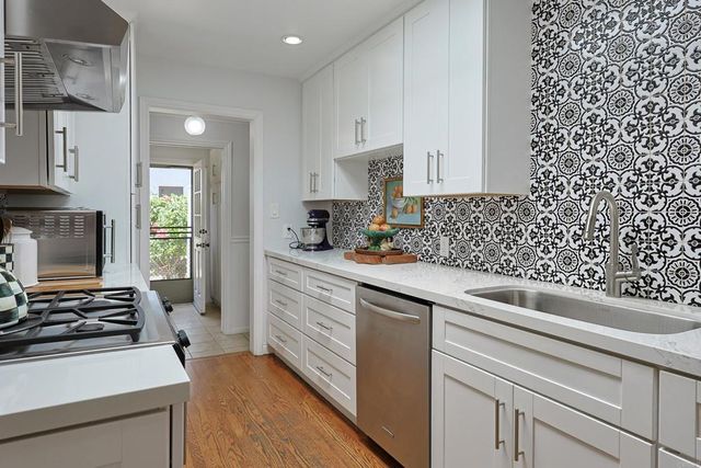 610 Country Club, Coronado, CA 92118