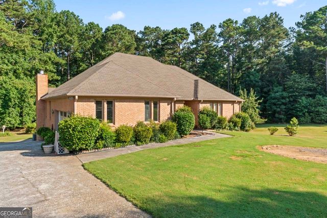 190 Walden Way, Fayetteville, GA 30214