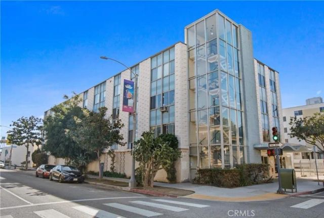 250 Linden Avenue 25, Long Beach, CA 90802