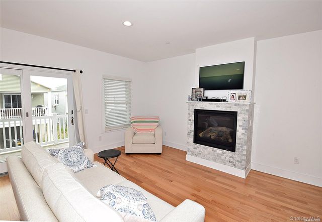 41 Nebraska Street, Long Beach, NY 11561