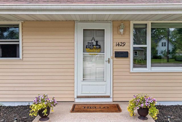 1429 S ONEIDA STREET, Green Bay, WI 54304
