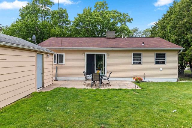 1429 S ONEIDA STREET, Green Bay, WI 54304