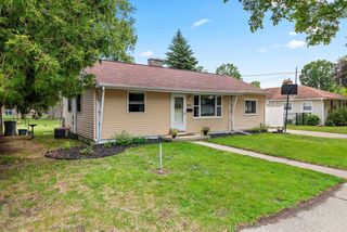 1429 S ONEIDA STREET, Green Bay, WI 54304