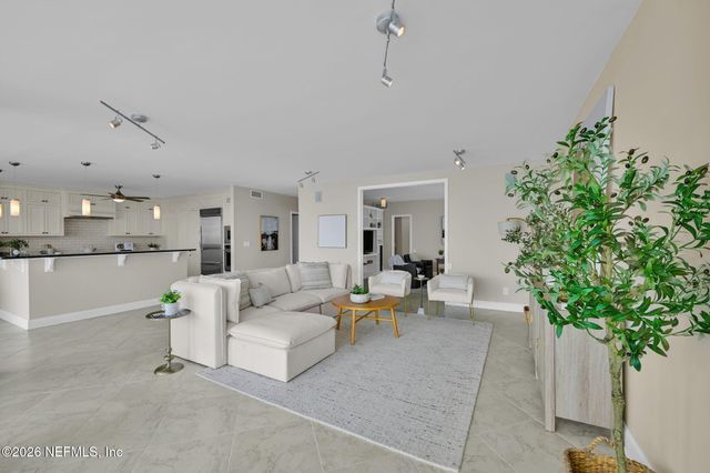 1596 LANCASTER Terrace 3B, Jacksonville, FL 32204