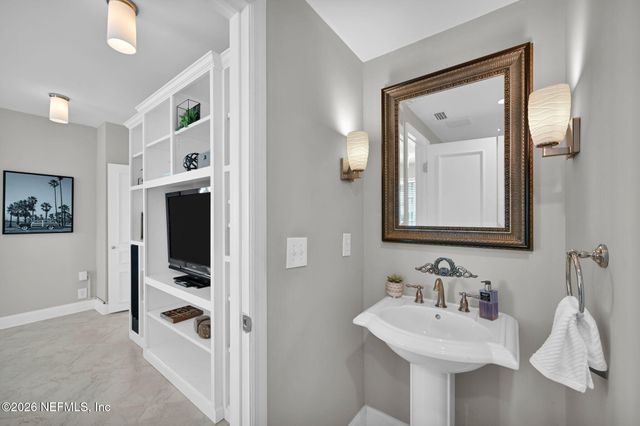 1596 LANCASTER Terrace 3B, Jacksonville, FL 32204