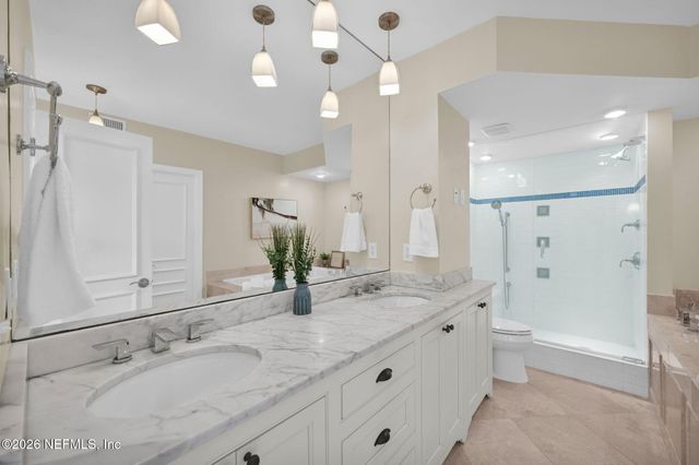 1596 LANCASTER Terrace 3B, Jacksonville, FL 32204