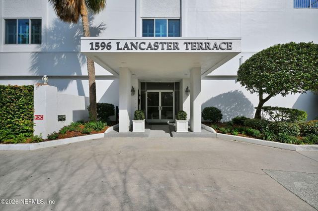 1596 LANCASTER Terrace 3B, Jacksonville, FL 32204
