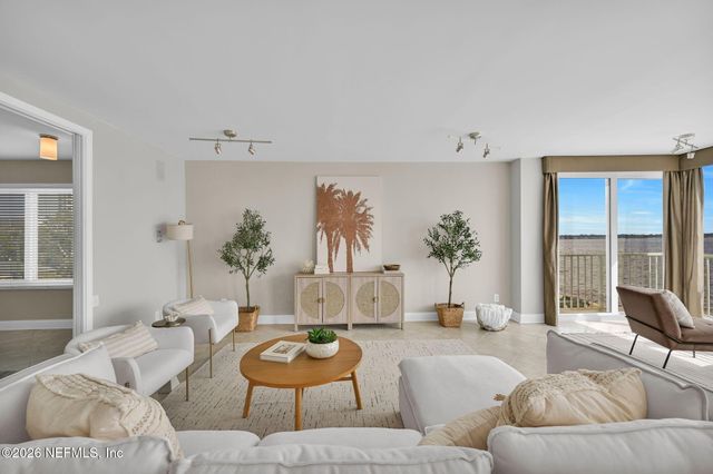 1596 LANCASTER Terrace 3B, Jacksonville, FL 32204