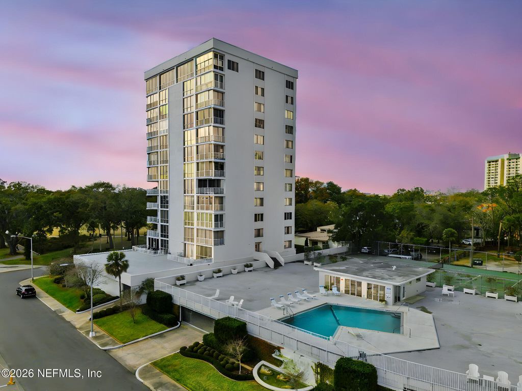 1596 LANCASTER Terrace 3B, Jacksonville, FL 32204