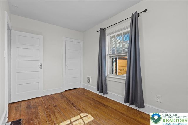 726 Pembroke Road, Bethlehem City, PA 18018