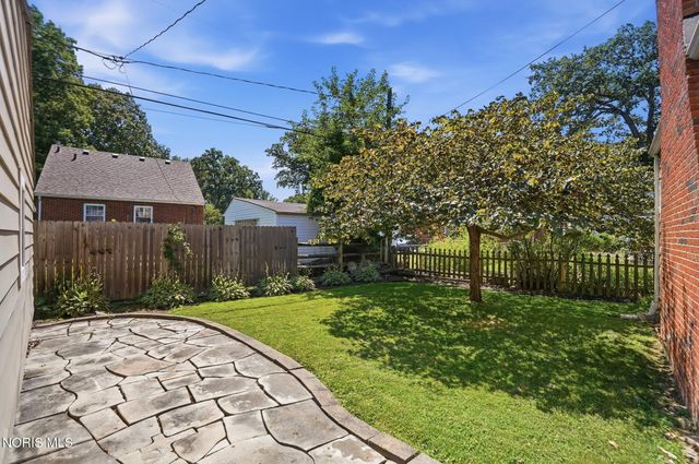 4221 Rugby Drive, Toledo, OH 43614