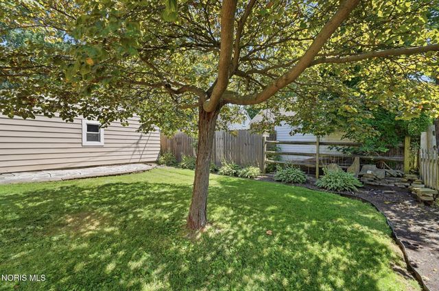 4221 Rugby Drive, Toledo, OH 43614