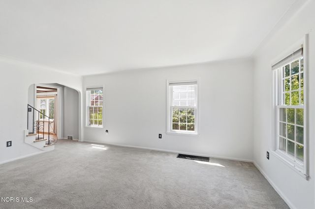 4221 Rugby Drive, Toledo, OH 43614