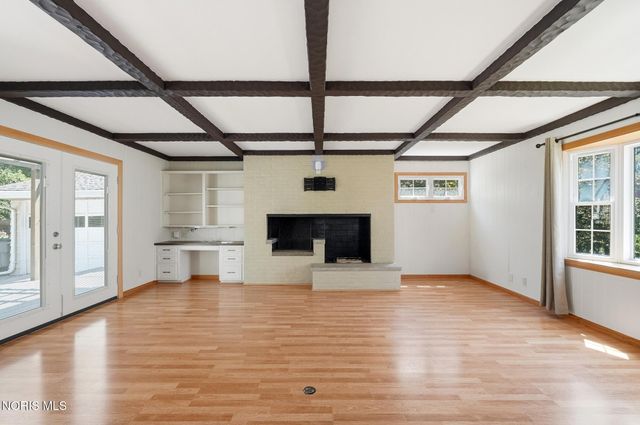 4221 Rugby Drive, Toledo, OH 43614