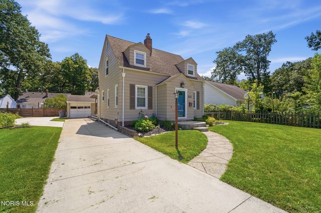 4221 Rugby Drive, Toledo, OH 43614
