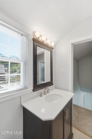 4221 Rugby Drive, Toledo, OH 43614