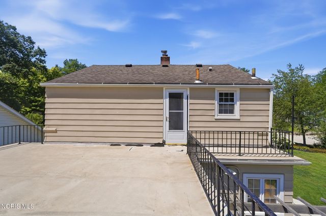 4221 Rugby Drive, Toledo, OH 43614