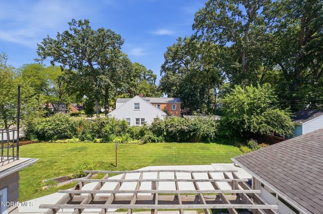 4221 Rugby Drive, Toledo, OH 43614