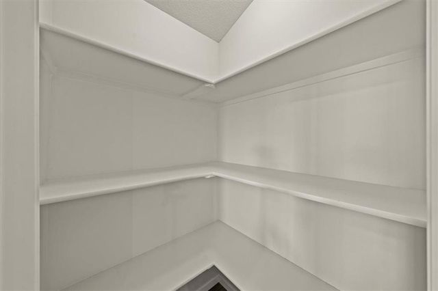 21814 Franklin Street, Spring Hill, KS 66083