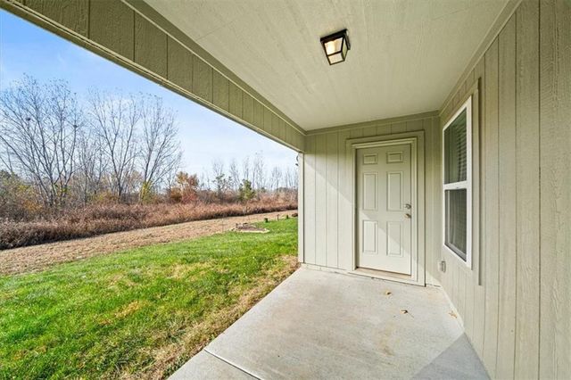 21814 Franklin Street, Spring Hill, KS 66083